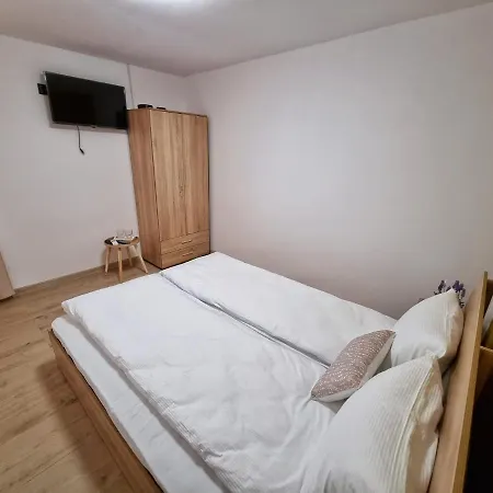 Cabana Varad Coronini Moldova Veche Exterior foto