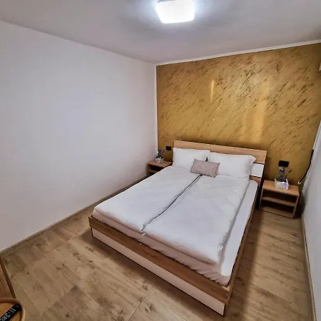 Cabana Varad Coronini Moldova Veche Exterior foto