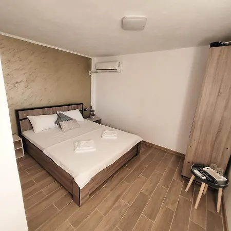 Cabana Varad Coronini Moldova Veche Exterior foto