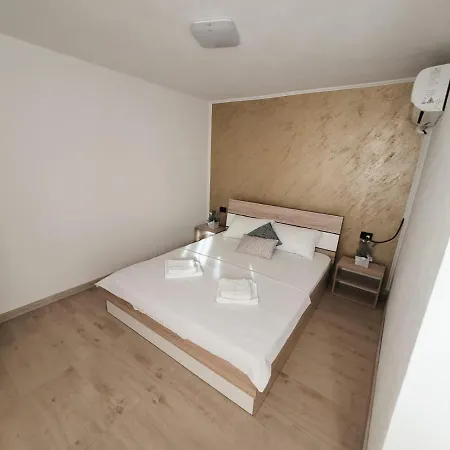 Cabana Varad Coronini Moldova Veche Exterior foto