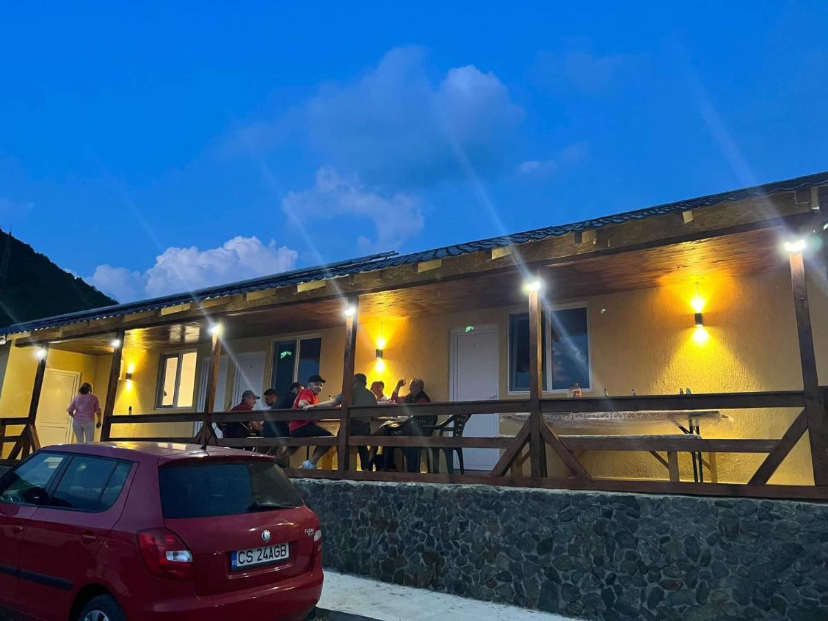 Lodge Varad Coronini Moldova Veche