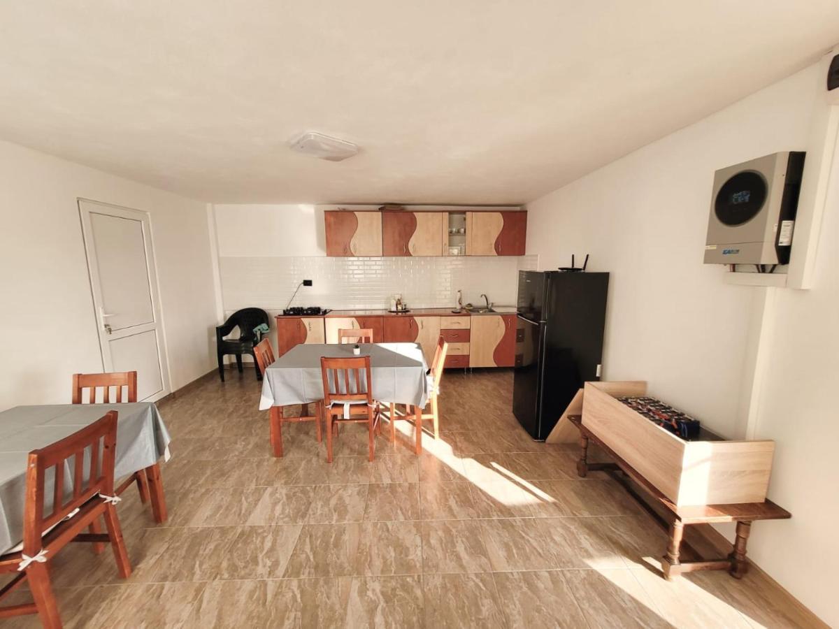 Varad Coronini Lodge *